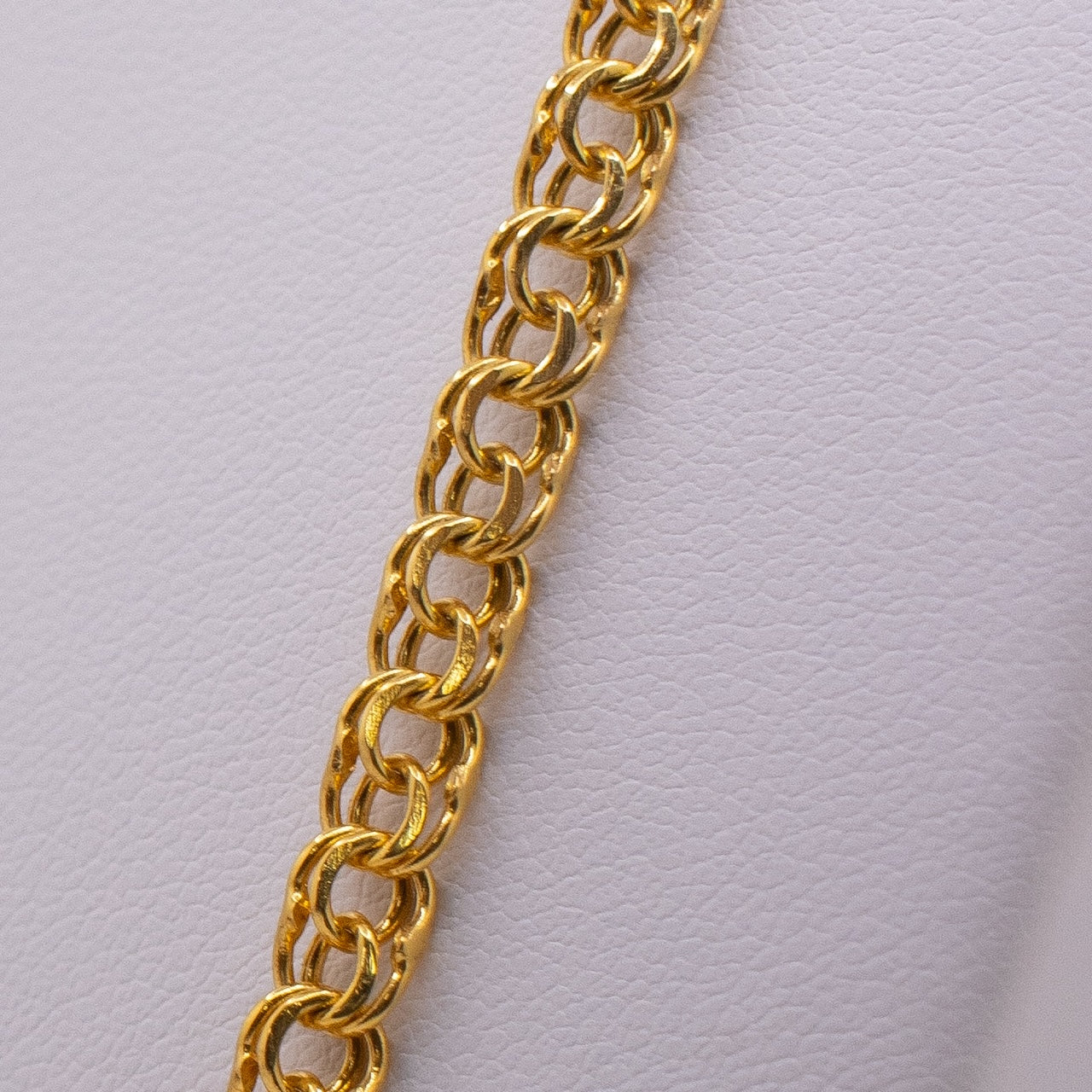 Spanish link store gold chain