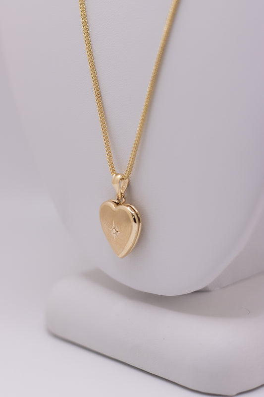 Heart Pendant & Necklace